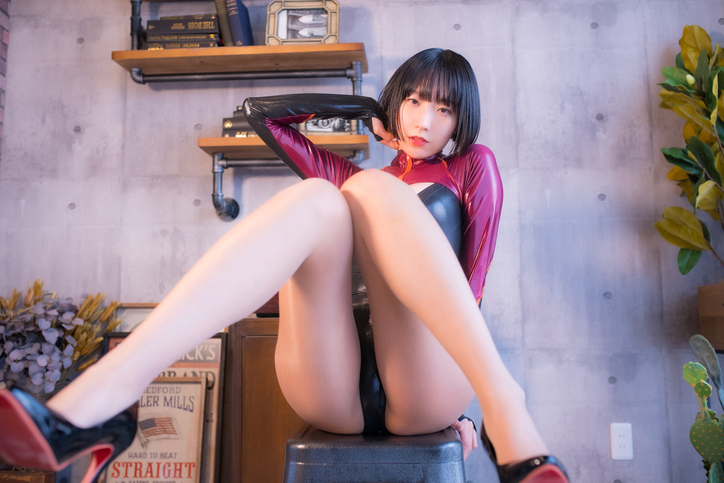 Biru Otsuka Black-Red Latex Gravure Photo Set (Digital)