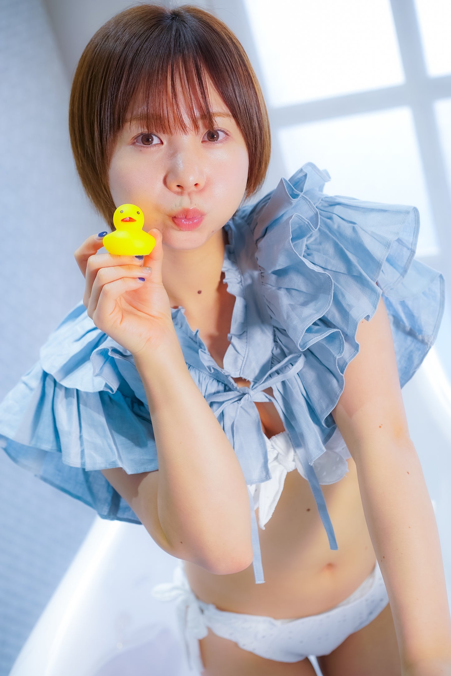 Mana Bathtub Gravure Photoset (Digital)