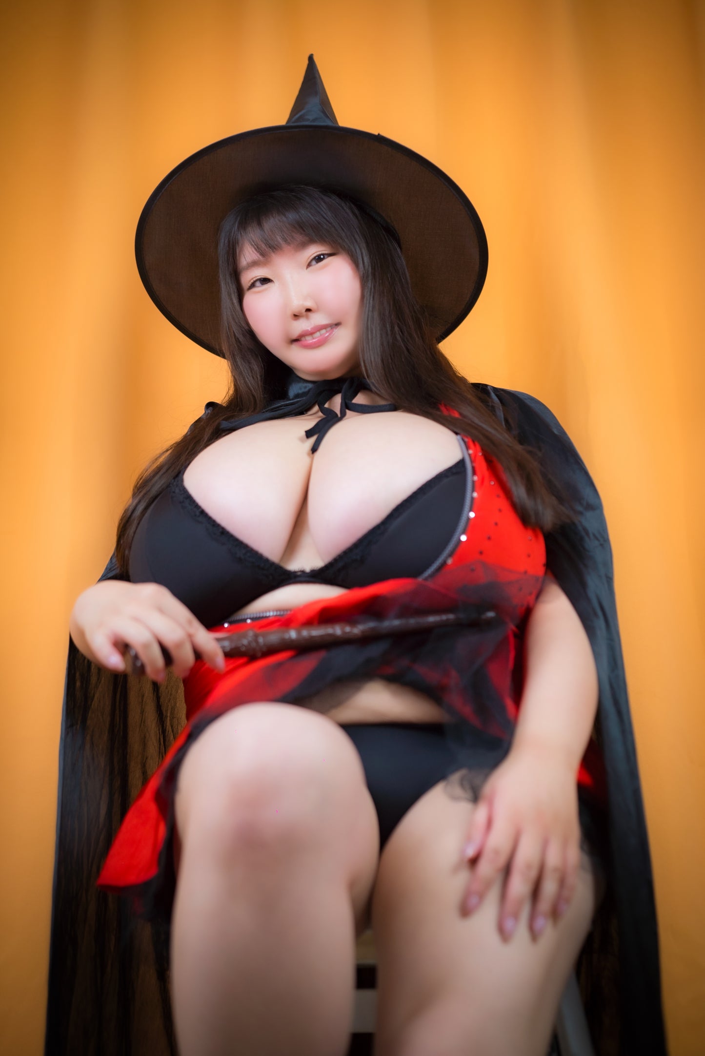 Momo Momose Witch Gravure Photoset (Digital)