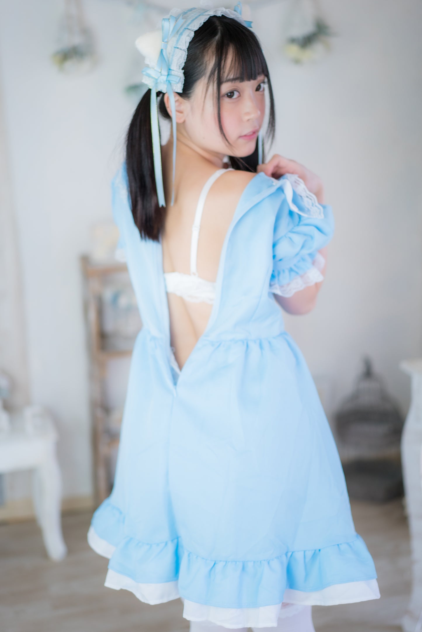 Shio Melon Blue Maid Cosplay Gravure Photoset (Digital)